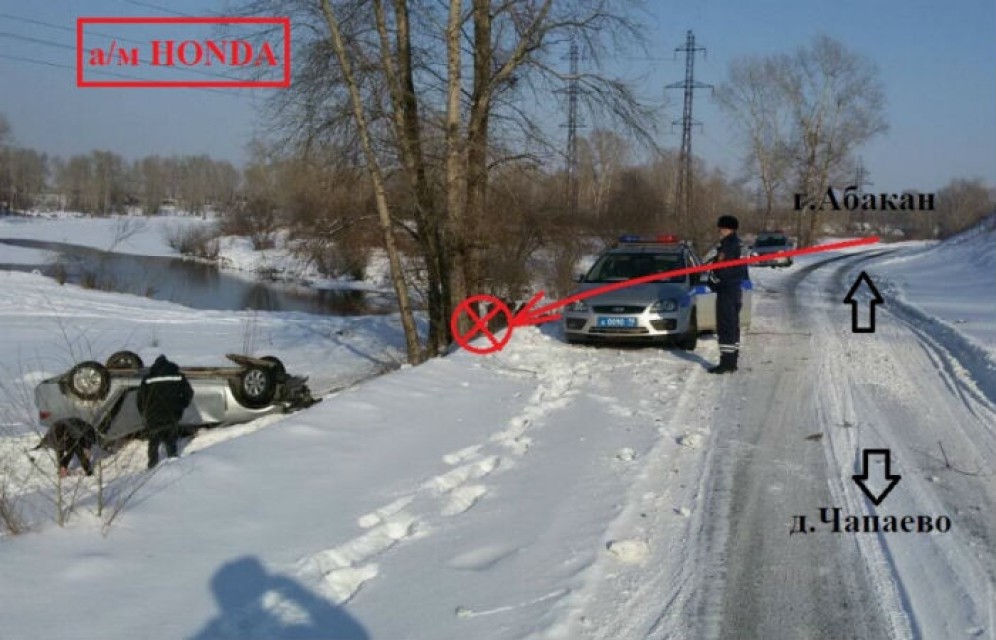 В ДТП на Южной дамбе пострадали два человека