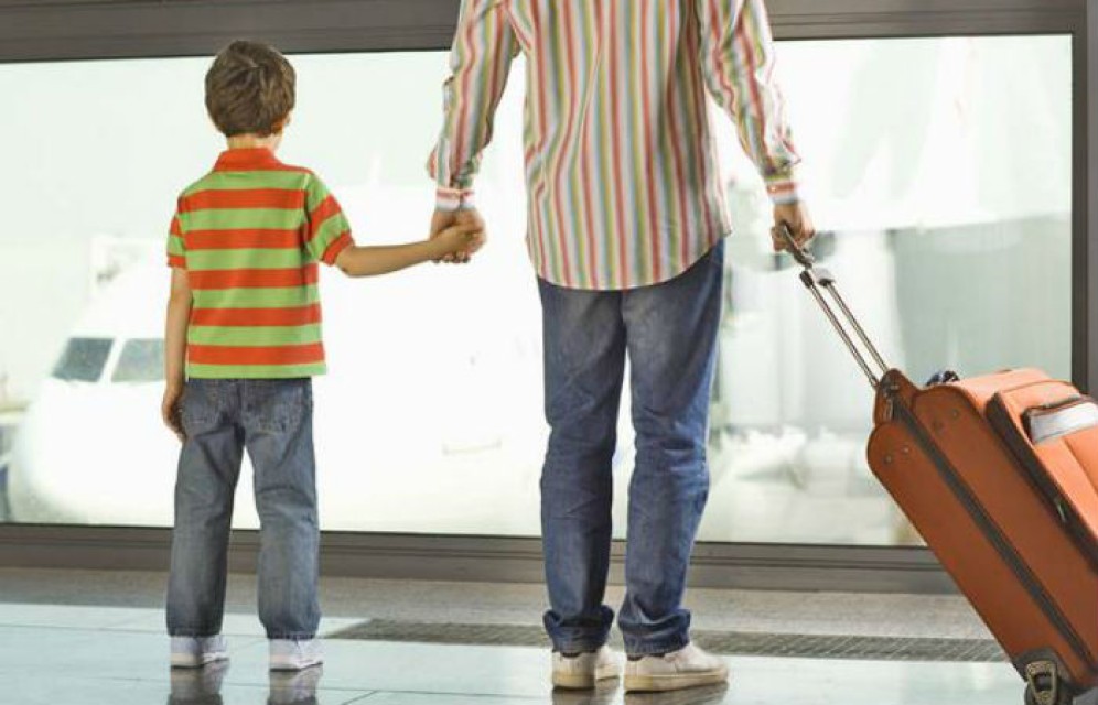 Двоих красноярских отцов с маленькими детьми ищут в Афганистане