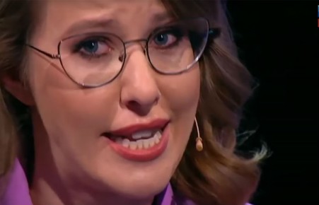 Собчак довели до слез на дебатах во время прямого эфира