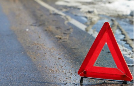 В Хакасии на трассе «Honda» врезалась в КАМАЗ: шестеро пострадавших