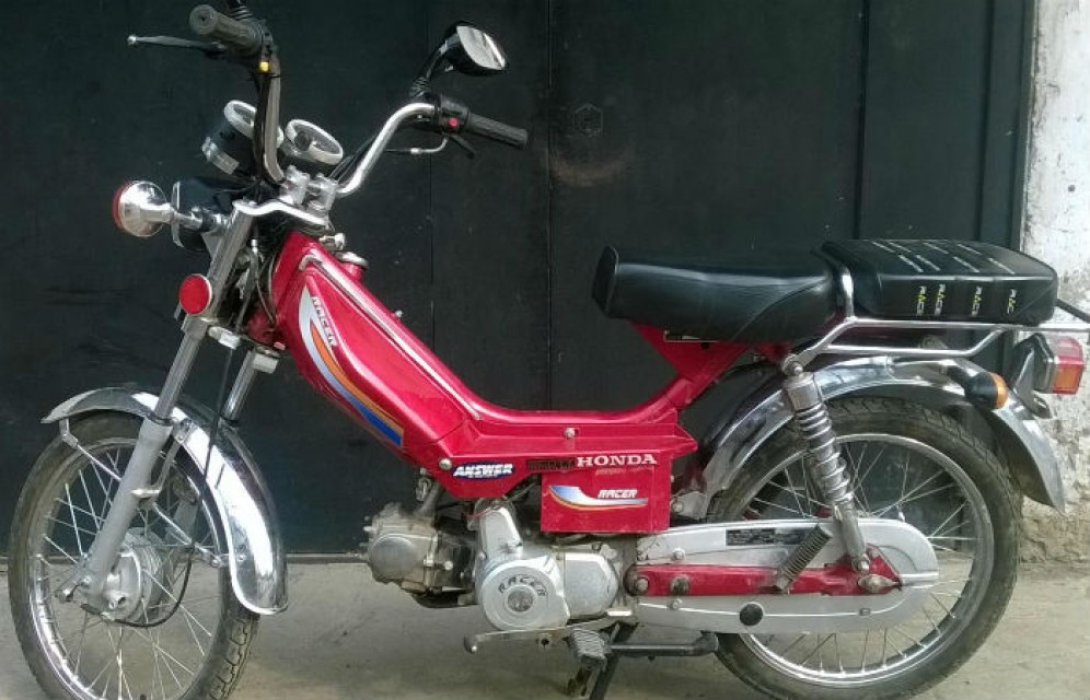 Житель Абакана утром не нашел у подъезда припаркованного мопеда