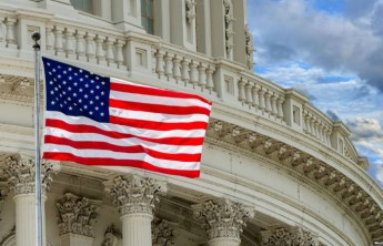 США высылают 60 российских дипломатов