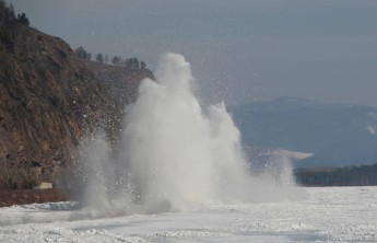 На реке Абакан будут взрывать лед