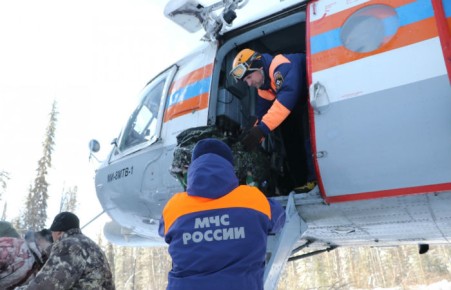 Спасатели эвакуировали из хакасской тайги рыбаков