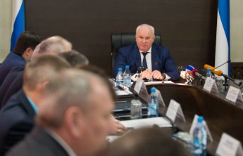 Глава Хакасии недоволен тем, как местные власти предупреждают подтопления