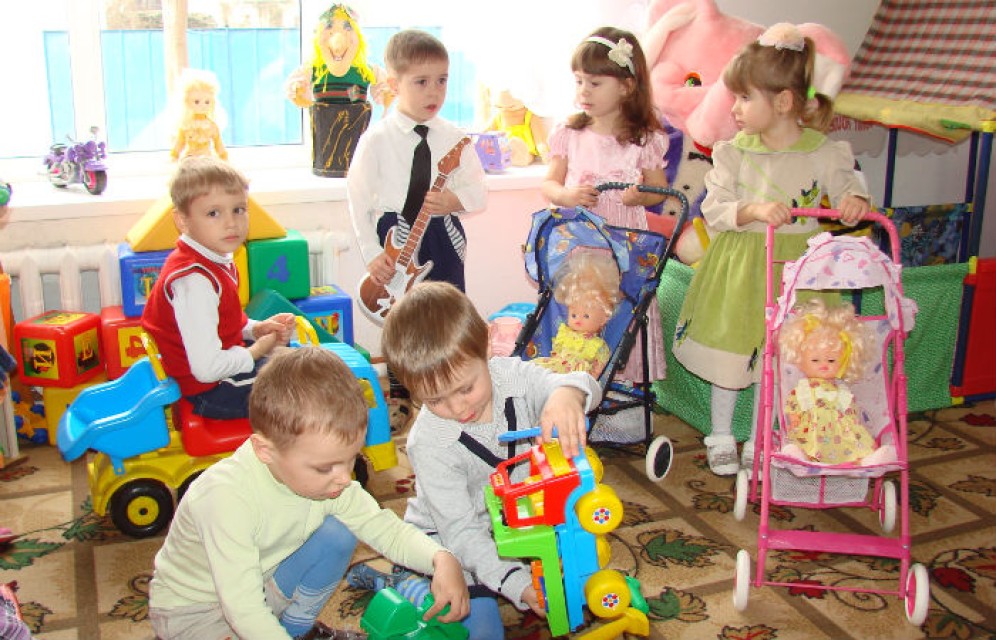 Жители Хакасии все активнее направляют маткапитал на оплату услуг детского сада