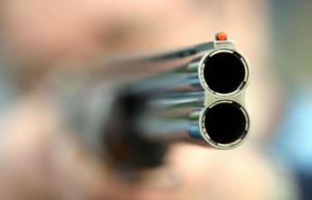 В Черногорске отец уронил ружье и выстрелил в пятилетнего сына