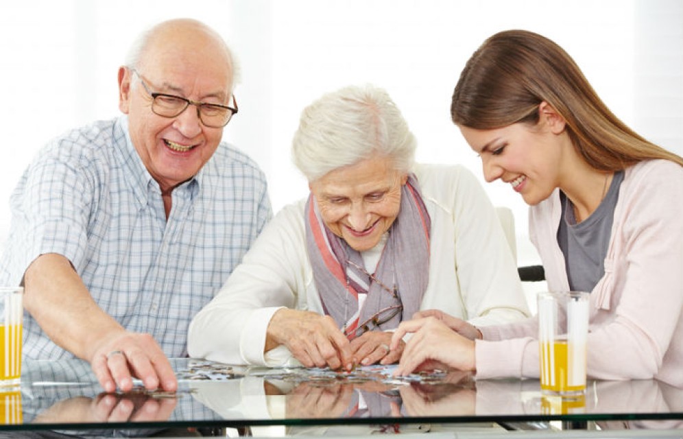 В Хакасии пенсионерам предлагают выбрать между деньгами и набором соцуслуг