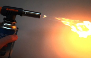 В Абакане при возгорании газовой горелки пострадали пять детей