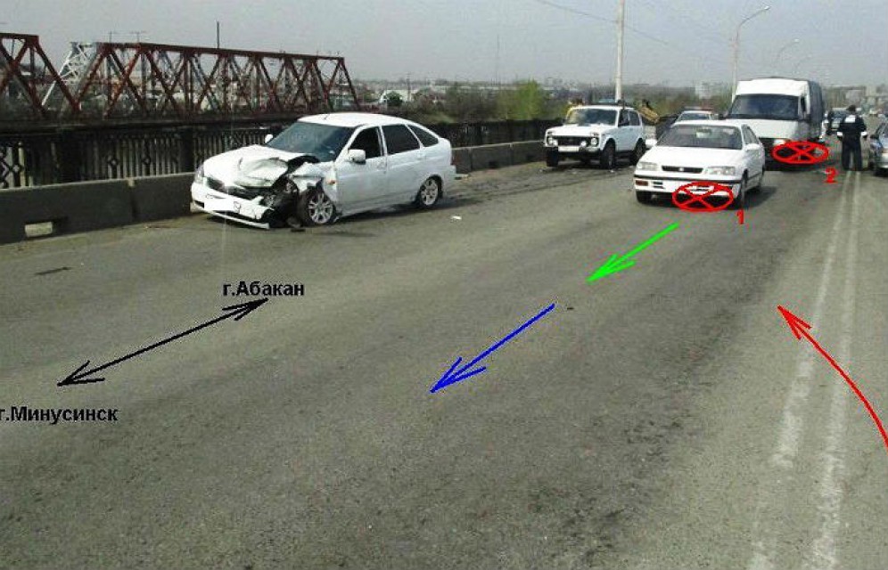 В Абакане пять человек пострадали в ДТП на мосту