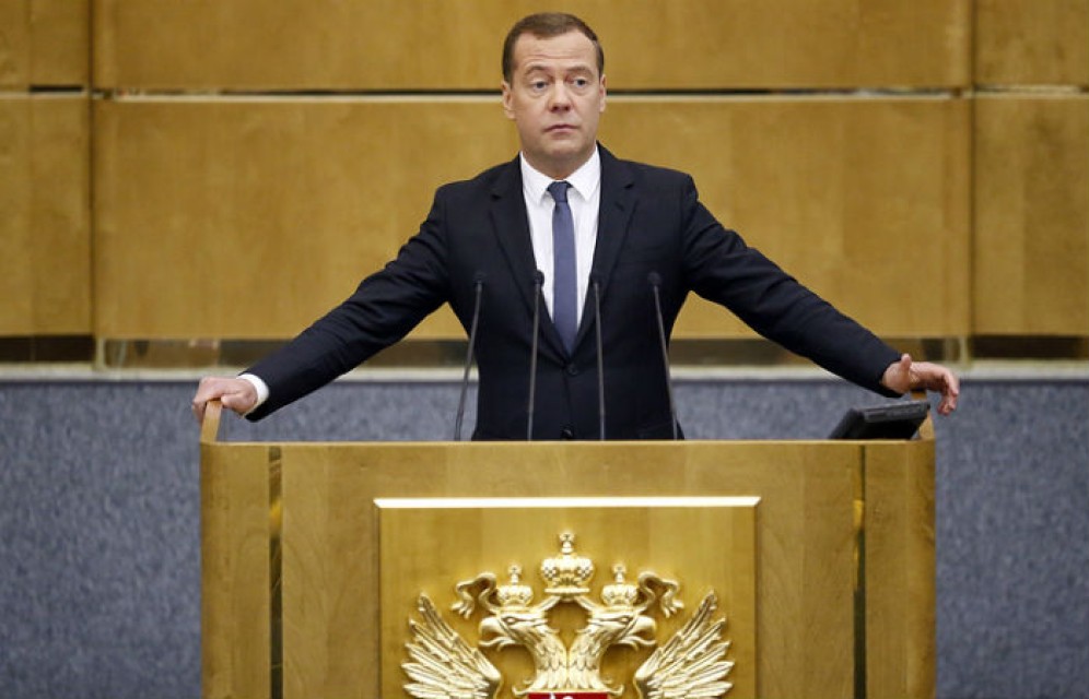 Медведев вновь возглавил правительство России  