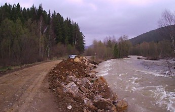 В Орджоникидзевском районе размыло дорогу Сарала – Приисковое