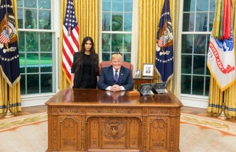 Трамп выложил фото с Ким Кардашьян