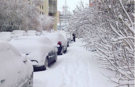 Красноярск завалило 20-сантиметровым слоем снега