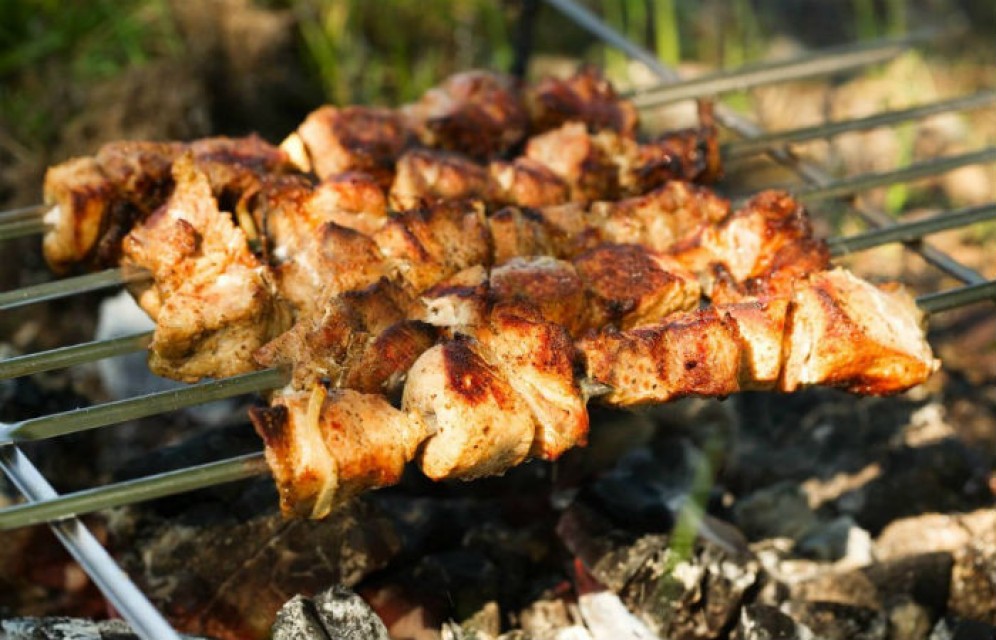 Где в Хакасии можно пожарить шашлык в майские праздники?