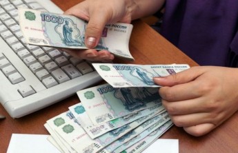 Минфин не намерен ограничивать расчеты физлиц наличными