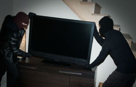 В Хакасии подростки украли у односельчанина все, что попалось под руку