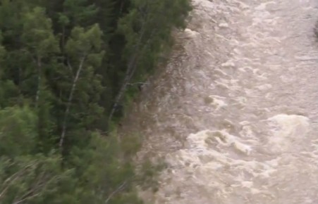 «Боже, зачем мы сюда приперлись!»: на перевернувшемся катамаране в Хакасии спасли четырех из шести туристов