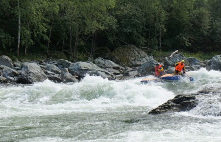 В Хакасии возбуждено уголовное дело в отношении организатора "смертельного" сплава по реке Она