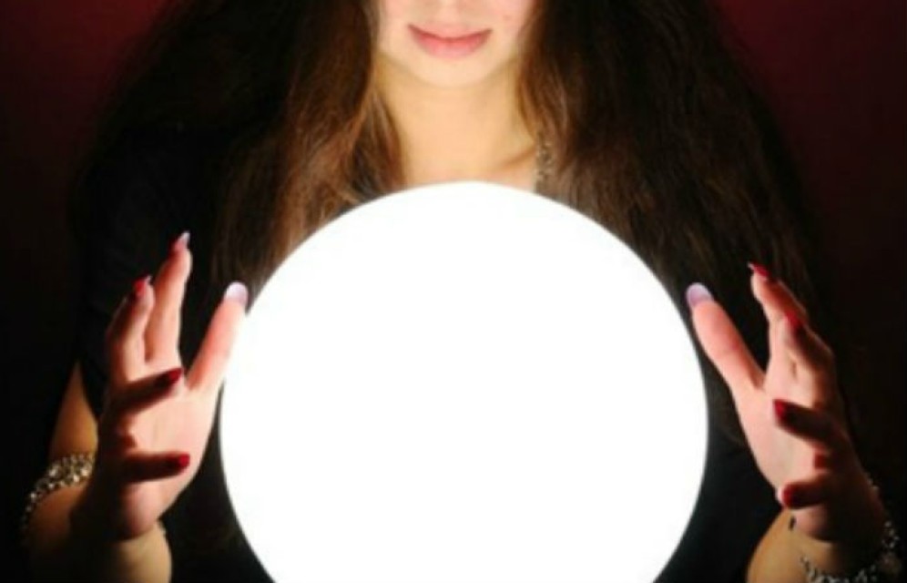 "Ясновидящая" Ева избавила жительницу Черногорска от порчи за 700 тыс. рублей