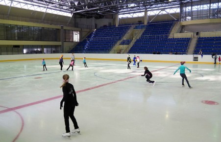 Путин поддержал идею строительства в Хакасии первого ледового дворца