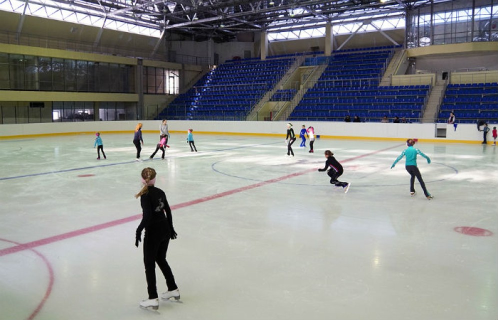 Путин поддержал идею строительства в Хакасии первого ледового дворца