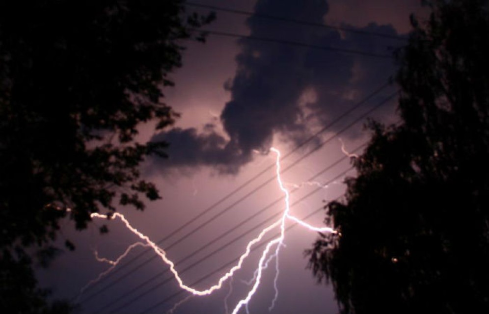 В Хакасии гроза оставила без света восемь населенных пунктов