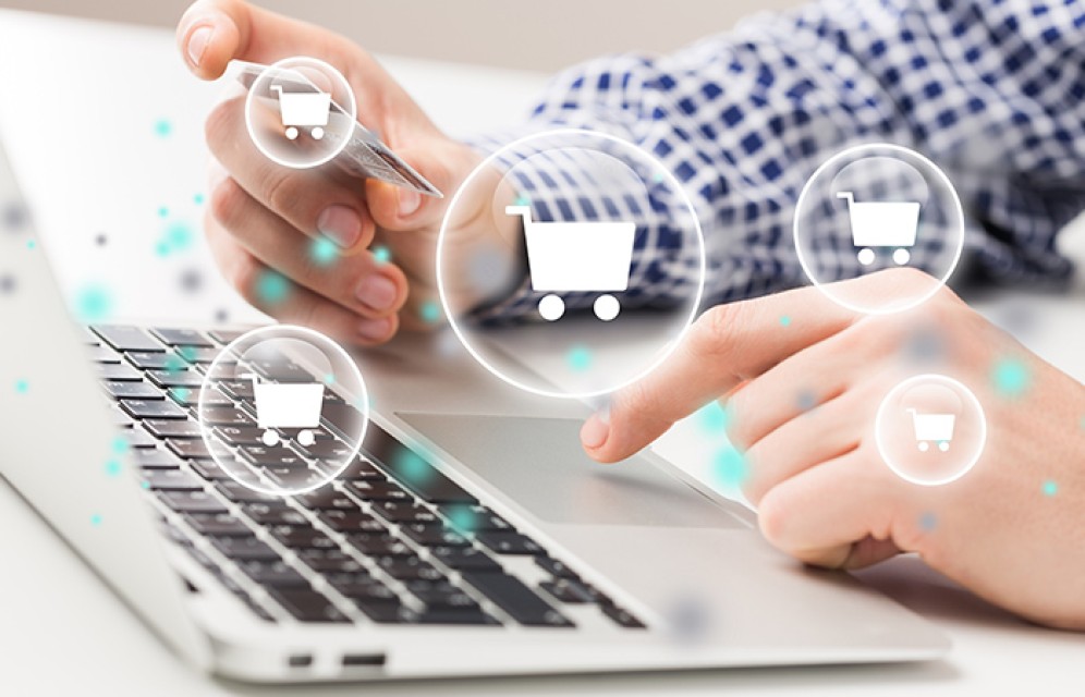 Жители Хакасии с начала года рассчитались через интернет 2,7 млн раз