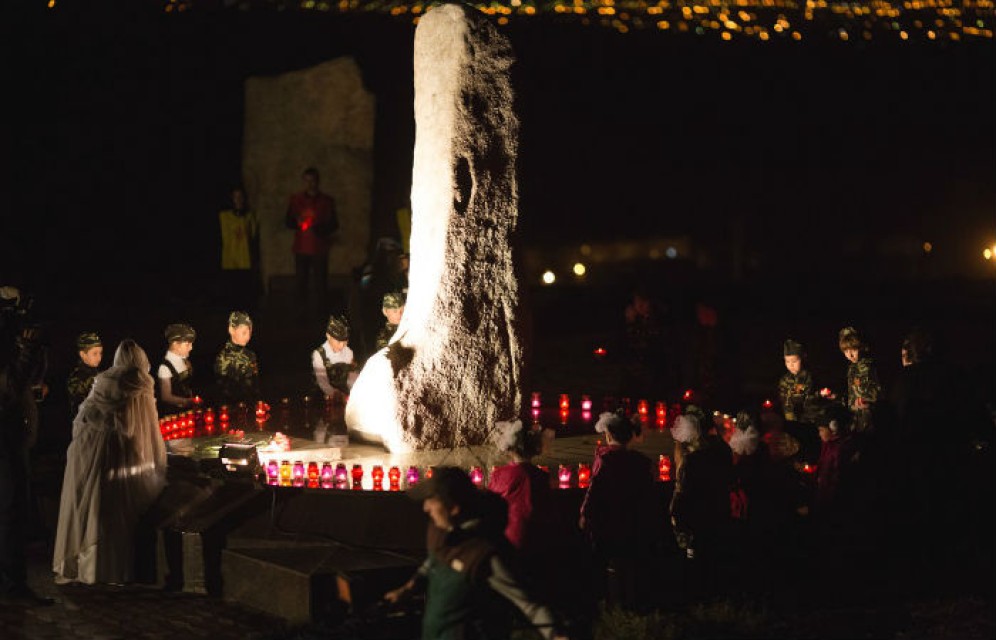 Сегодня в Хакасии выпустят в небо тысячу белых шаров и зажгут свечи в память в о героях войны