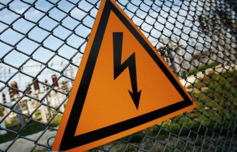 В Абакане ребенок погиб, забравшись в трансформаторную будку