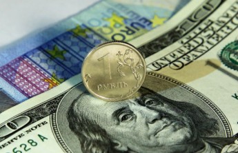 Минфин рекордно ослабит рубль