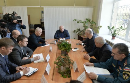 Власти Хакасии окажут помощь пострадавшей при обрушении дома семье