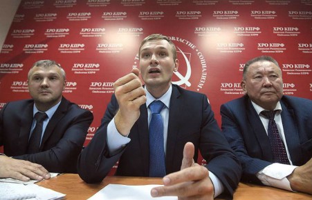 Эксперты считают, что коммунисты боятся потерять управление над Коноваловым