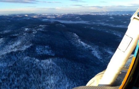 Спасатели и волонтеры из Красноярска присоединились к поискам пропавших в Хакасии туристов на снегоходах