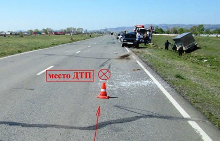 В Аскизком районе грузовик и «Жигули» не поделили трассу: один человек пострадал