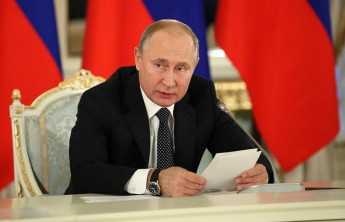 Путин призвал с осторожностью относиться к запрету рэп-концертов