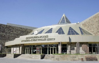 В Хакасии прокуратура требует закрыть перинатальный центр и музей