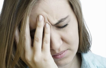 ВЦИОМ: россияне считают главными причинами болезней работу и стресс