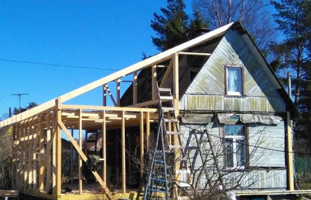 Дачников обязали сообщать властям о перестройке своих домов